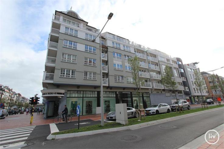Appartement Spacieux A Knokke Eksteriør bilde